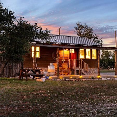 Rockin' R - Rustic Star Cabin Fredericksburg Ngoại thất bức ảnh