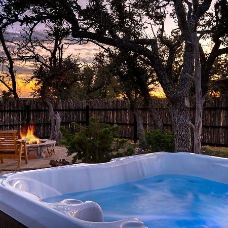 Rockin' R - Rustic Star Cabin Fredericksburg Ngoại thất bức ảnh