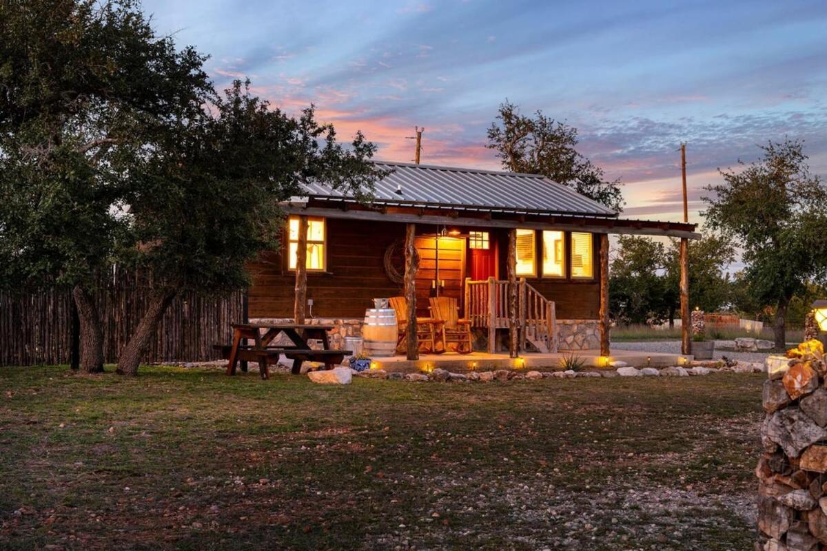 Rockin' R - Rustic Star Cabin Fredericksburg Ngoại thất bức ảnh