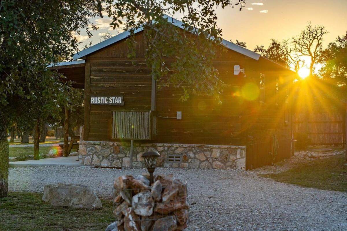 Rockin' R - Rustic Star Cabin Fredericksburg Ngoại thất bức ảnh
